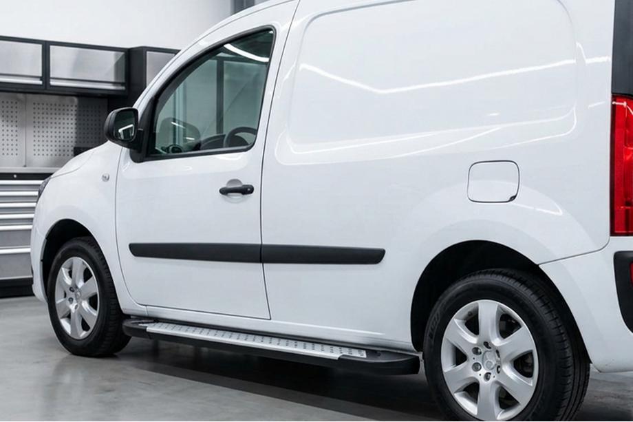Renault Kangoo 2008–2020 Zijsteps Allmond Grey (2 stuks, aluminium) Korte wielbasis Image