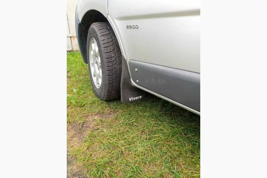 Opel Vivaro 2001–2015 Voorste spatlappen (set) Foto 1