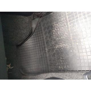Rubberen vloermattenset (4 stuks, Polytep) Skoda Fabia 2000–2007 foto 2