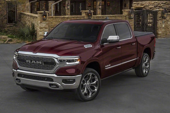 Brutaal en uniek: pick-up Ram 1500 van de nieuwe generatie Foto 3