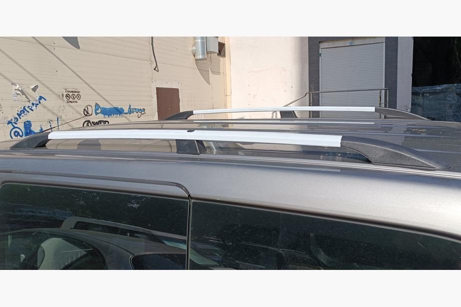Nissan NV200 2009– Chroom dakrails 164 cm, gietijzeren voeten Foto 12