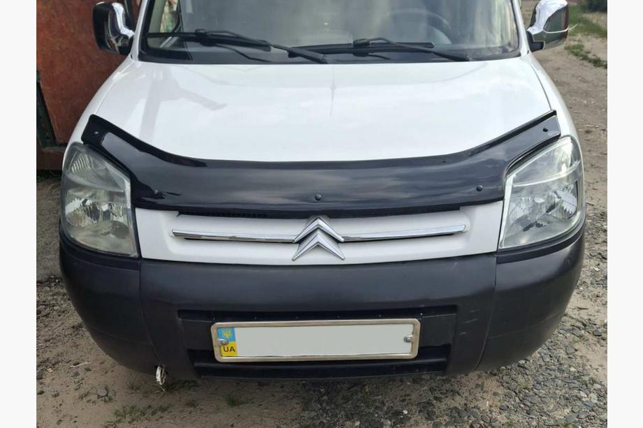 Citroen Berlingo 1996–2008 Motorkapdeflector Eurocap (2003-2008) Image