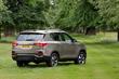 Review van de derde generatie SsangYong Rexton crossover foto 2