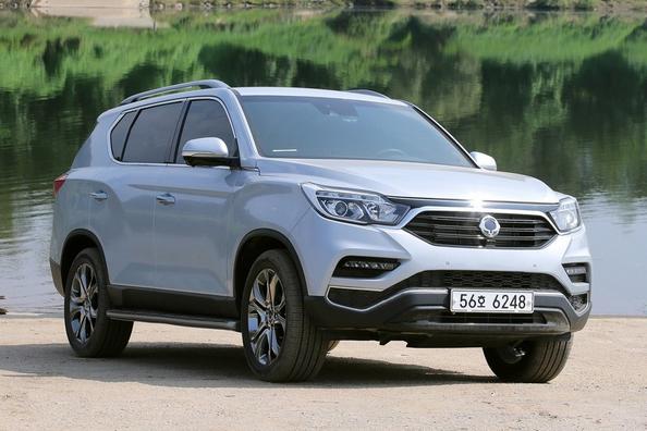 Review van de derde generatie SsangYong Rexton crossover
