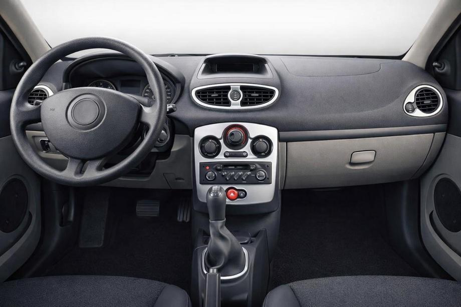 Renault Clio III 2005–2012 Dashboardpanelen 2008-2012 Image