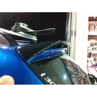 Spoiler (spuitklaar) Renault Sandero 2013–2022 foto 2