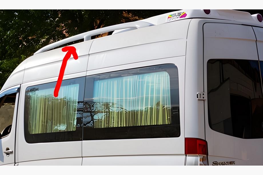 Peugeot Boxer 2006–2025 Dakrails (spuitklaar) Kort (200 cm) Image