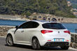 Review van de vijfdeurs hatchback Alfa Romeo Giulietta foto 2