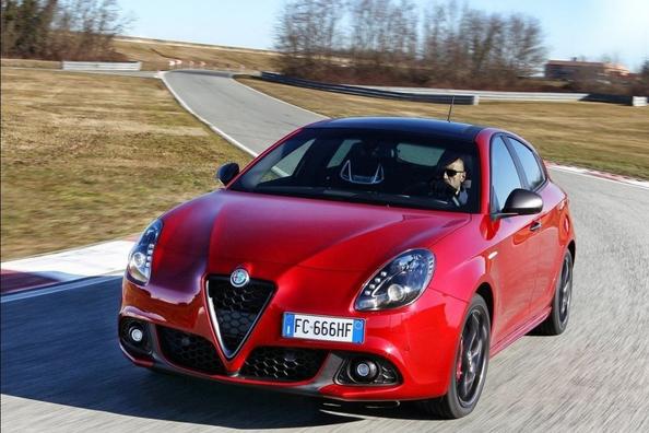 Review van de vijfdeurs hatchback Alfa Romeo Giulietta