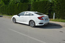 Honda Civic Sedan X 2016–2021 Hoekstukken voor achterbumper (spuitklaar) foto 3