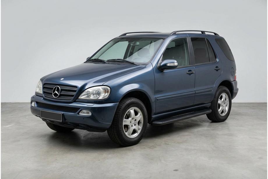 Mercedes ML W163 1997–2005 Side steps Tayga Black (2 stuks, aluminium) Image