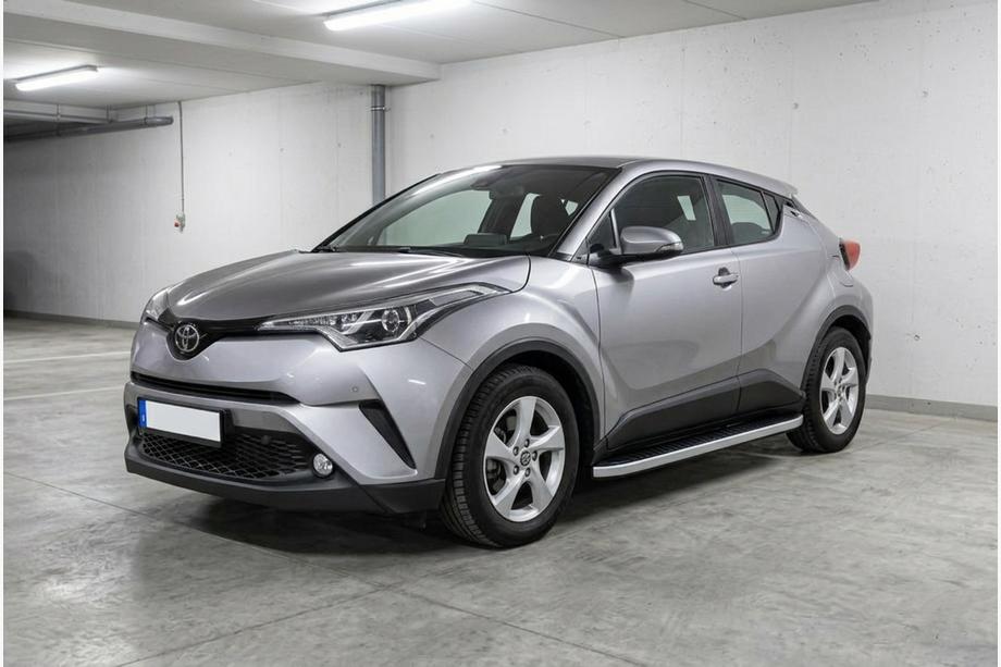 Toyota C-HR 2016–2023 Side steps Tayga Grey (2 stuks, aluminium) Image