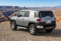 Toyota FJ Cruiser 2006–2022 Side steps Allmond Grey (set van 2, aluminium) foto 1