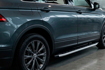 Volkswagen Tiguan 2016–2023 Fullmond side steps (2 stuks, aluminium) foto 1