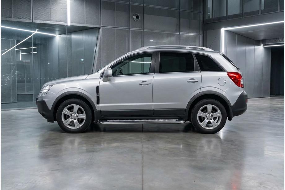 Opel Antara 2006–2017 Maydos V2 side steps (set 2 st., aluminium/RVS) 2007-2015 Image