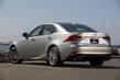 Vernieuwde Lexus IS sedan foto 2