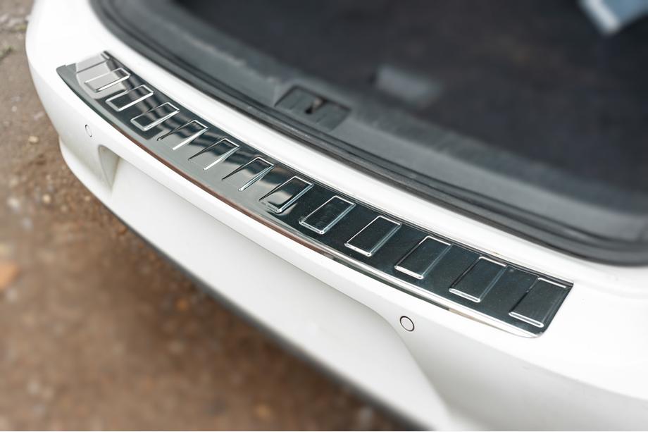 Volkswagen Golf 7/E-Golf 2012–2020 RVS sierlijst voor achterbumper Carmos (RVS) Hatchback Image
