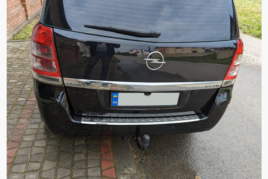 Opel Zafira B 2005–2011 Achterbumper beschermlijst Carmos V1 (RVS) Image