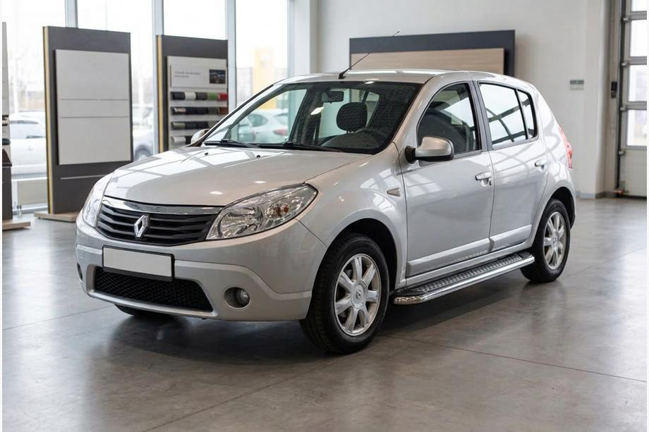 Dacia Sandero 2007–2013 Zijtreden Maydos V2 (2 st., aluminium/RVS) Image
