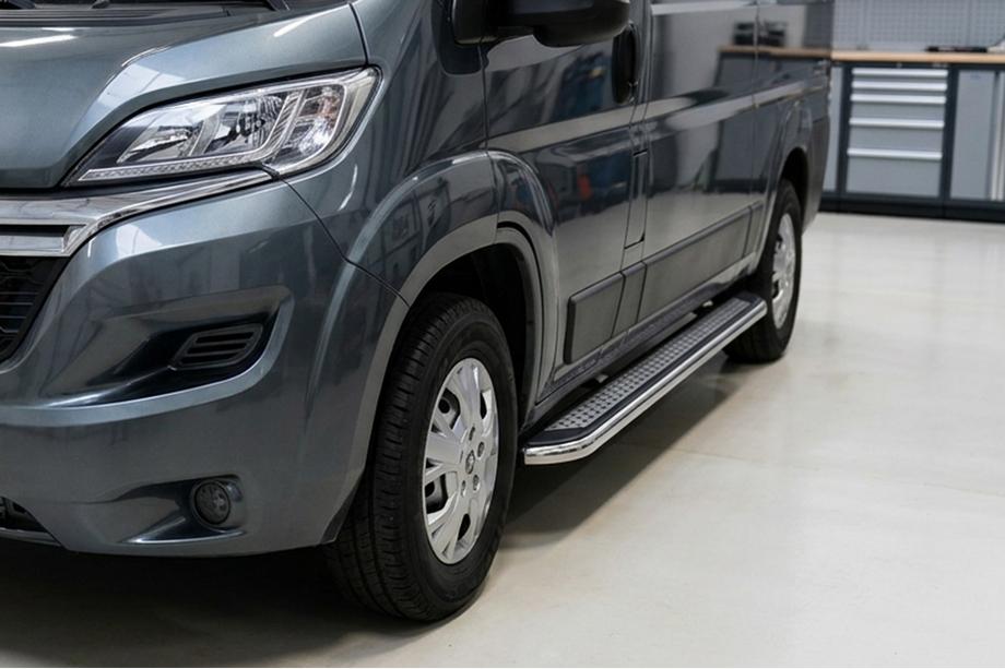 Fiat Ducato 2006–2025 Zijtreden Maydos V2 (2 st., aluminium/RVS) Image