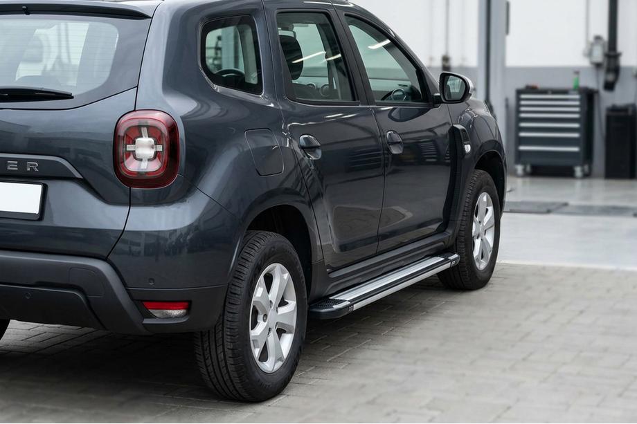 Renault Duster 2018–2024 Rainbow side steps (2 stuks, aluminium) Image