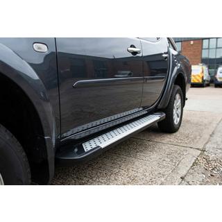 Side steps Allmond Grey (set van 2, aluminium) foto 1