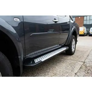 Side steps X5-type (set van 2, aluminium) foto 1