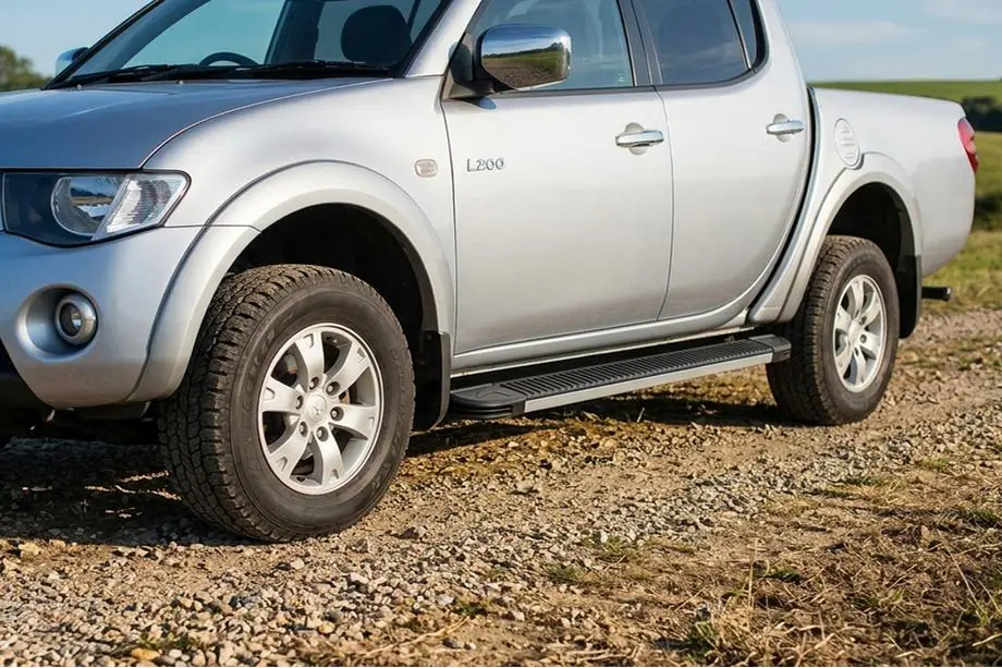 Fiat Fullback 2016– Side steps Maya V1 (2 stuks, aluminium) Image