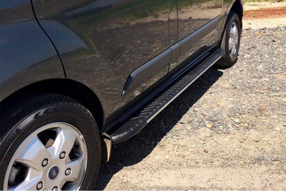 Ford Custom 2013–2022 Bosphorus Grey zijsteps (set van 2, aluminium) Image
