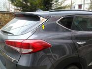 Hyundai Tucson TL 2016–2021 Driehoekige sierlijst voor kofferklep (RVS) foto 2