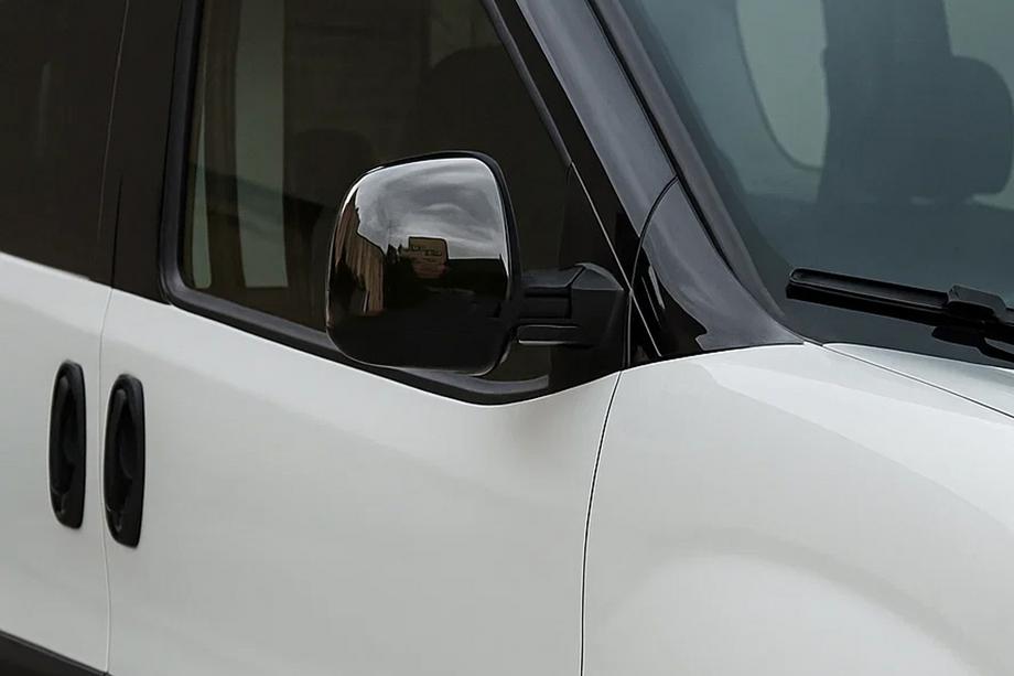 Opel Combo 2012–2018 Spiegelkappen zwart chroom (2 st., kunststof) Image