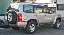 Nissan Patrol Y61 1997–2011 Safari bodykit set foto 2