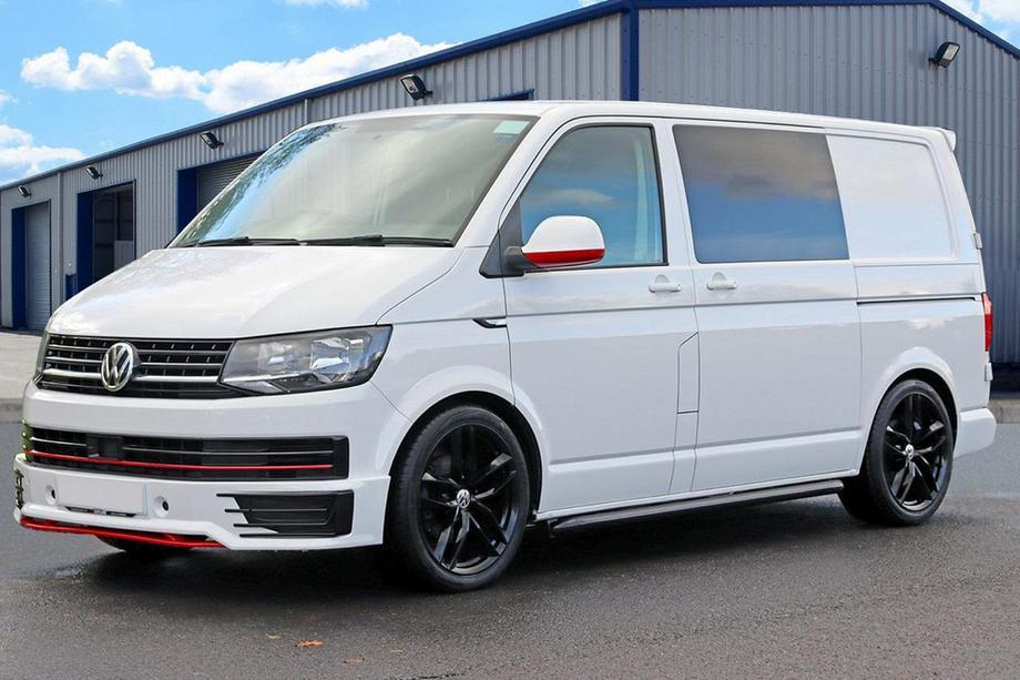 Volkswagen T6 2015–2024 Sportline voorbumperlip 2015-2018 (spuitklaar) Image