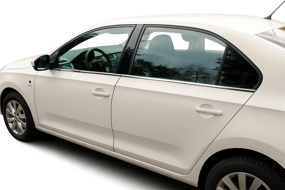 Seat Toledo 2012–2019 Buitenste raamomlijsting (RVS) Image