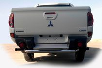 Mitsubishi L200 2006–2015 Achterbumperbescherming AK007 (RVS) foto 1