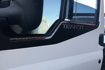 Ford Transit 2000–2014 RVS raamomlijsting (2 stuks) foto 1
