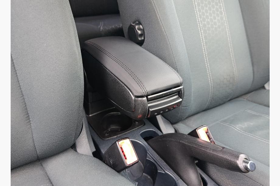 Ford Fiesta 2008–2017 Armsteun Image