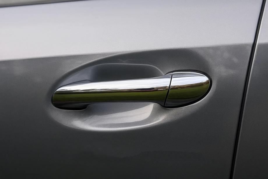 Mercedes ML W164 2005–2011 Deurgreep covers (set 4 stuks, RVS) Image