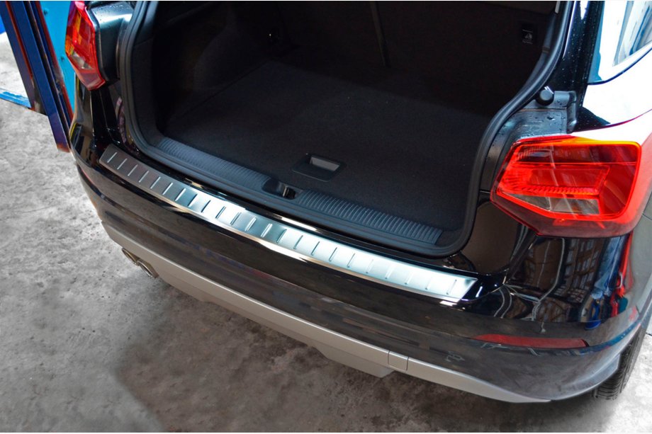 Audi Q2 2016– OmsaLine rvs chromen achterbumperbeschermer Image