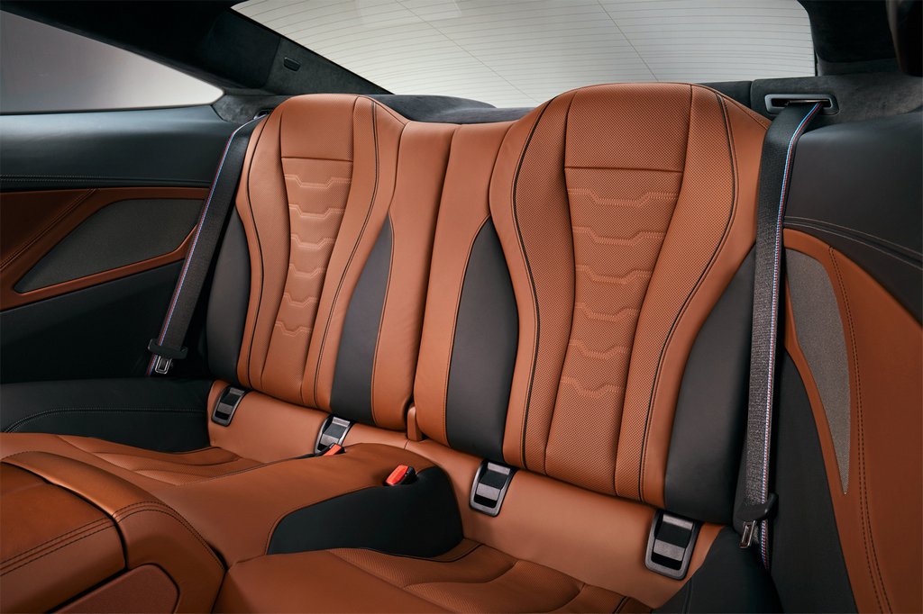 Review van het nieuwe vierwielaangedreven BMW 8-Series Coupé