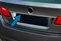 BMW 5 Serie F10/F11 2010–2016 Sierstrip boven kentekenplaat SD (RVS) foto 1