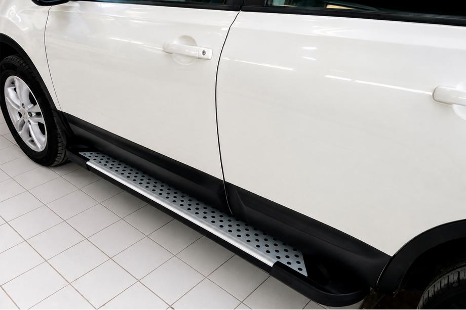 Nissan Qashqai 2007–2010 Zijsteps Allmond Grey (2 stuks, aluminium) Image