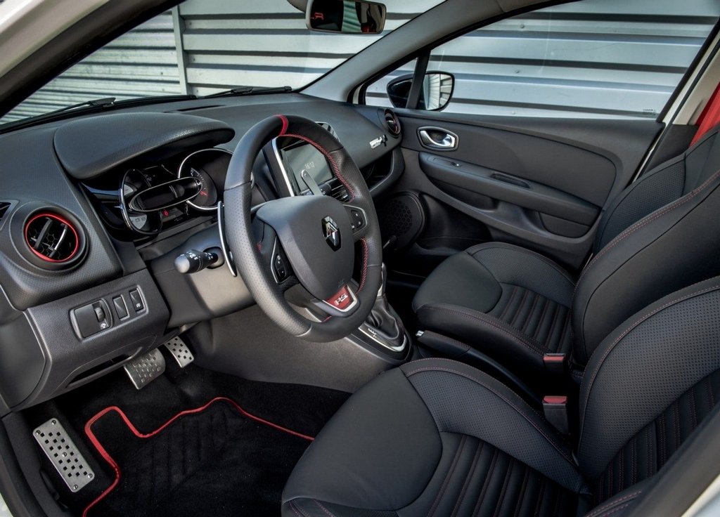 Review van de sportieve hatchback Renault Clio RS