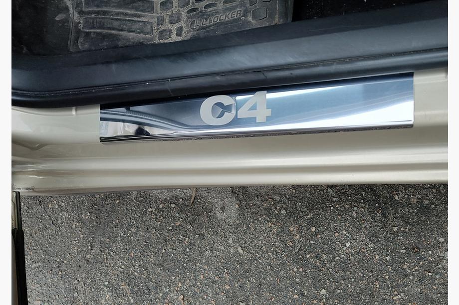 Citroen C-4 2004–2010 Carmos instaplijsten (RVS) Foto 1