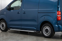 Citroen Jumpy/Dispatch 2017– Line side steps (set van 2, aluminium) foto 1