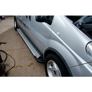 Zijsteps Allmond Grey (2 stuks, aluminium) Opel Vivaro 2001–2015 foto 2