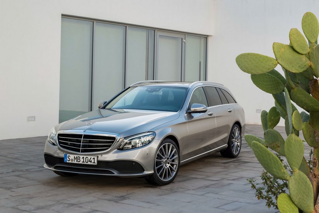 Review van de vernieuwde Mercedes-Benz C-class stationwagen (4e generatie)