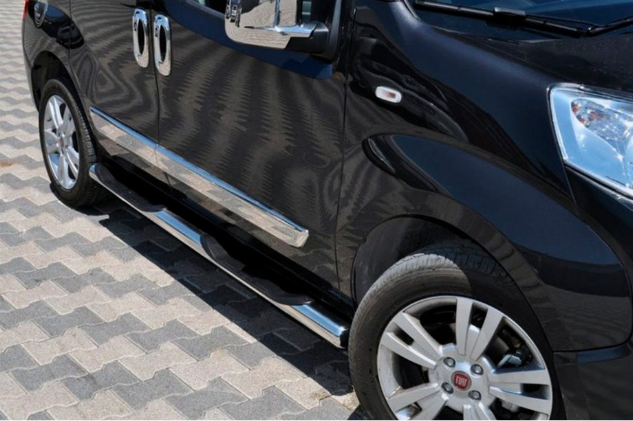 Peugeot Bipper 2008–2017 Sidebars (set van 2, RVS) Image