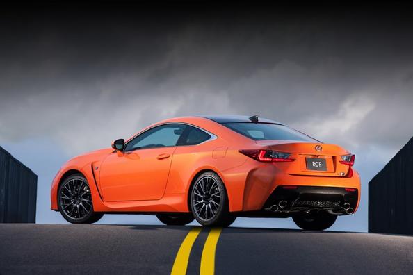 Review van de sportcoupé Lexus RC F Foto 7