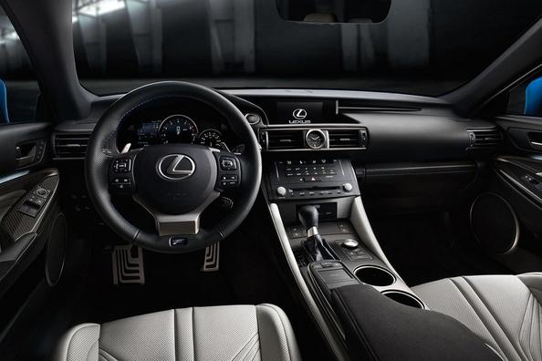 Review van de sportcoupé Lexus RC F Foto 4